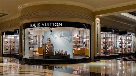 palazzo.vicino louis vuitton|Louis Vuitton Las Vegas Palazzo store, United States.